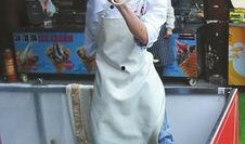 外卖哥爆料拉面事件视频,揭秘拉面店惊人内幕，食品安全引关注